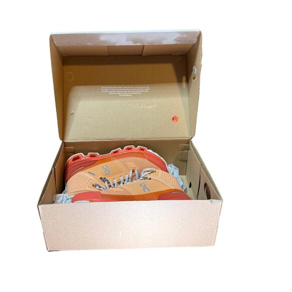 On Cloudrock 2 Waterproof Hiking Shoes Women's Size 6 New in box Copper - Picture 5 of 11